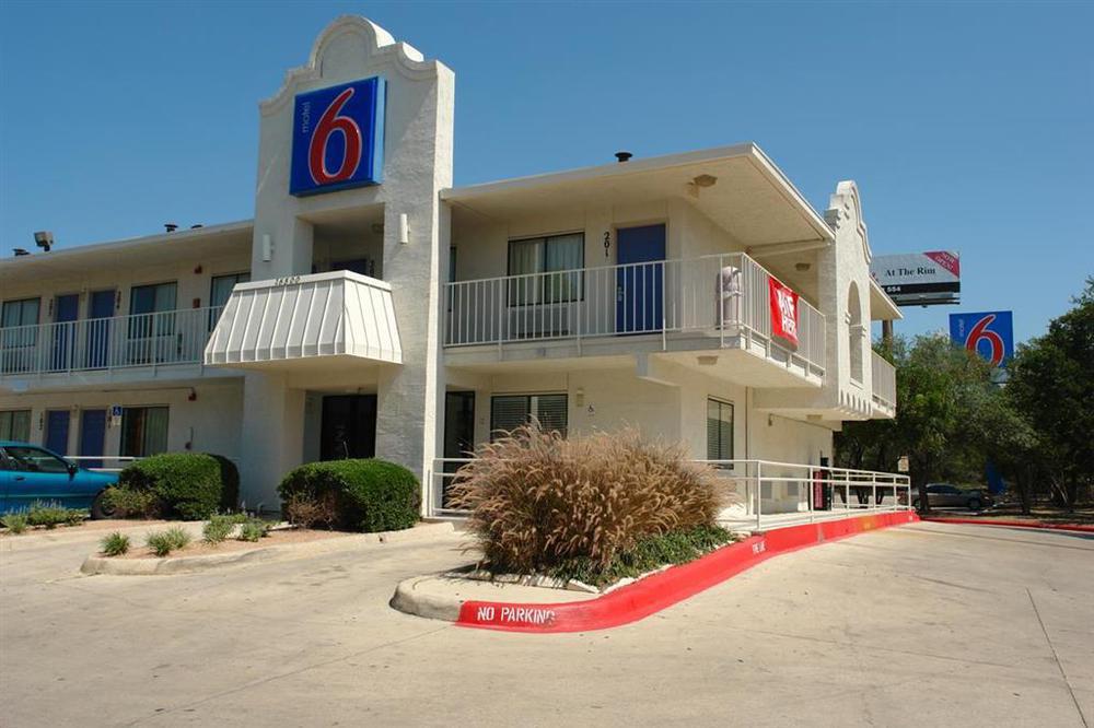 Motel 6 San Antonio, Tx Six Flags Fiesta Tx - La Cantera Area Eksteriør billede